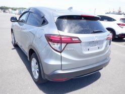 HONDA VEZEL HYBRID X 2014
