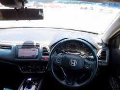 HONDA VEZEL HYBRID X 2014