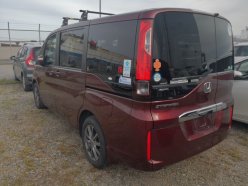 HONDA STEPWGN G 4WD 2015