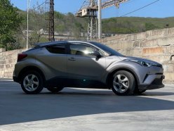 TOYOTA C-HR HYBRID S 2018