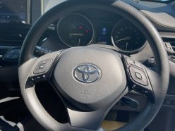 TOYOTA C-HR HYBRID S 2018