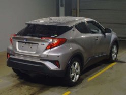 TOYOTA C-HR HYBRID S 2018