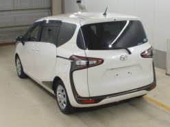 TOYOTA SIENTA G 2015