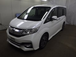 HONDA STEPWGN SPADA 7 SEATER 2015