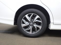 HONDA STEPWGN SPADA 7 SEATER 2015