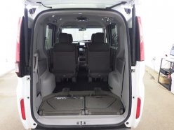 HONDA STEPWGN 4WD G-EX 7 SEATER 2015