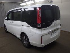 HONDA STEPWGN 4WD G-EX 7 SEATER 2015