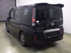 HONDA STEPWGN SPADA 8 SEATER 2015