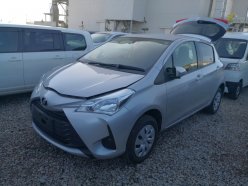 TOYOTA VITZ F 4WD 2019