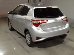 TOYOTA VITZ F 4WD 2019