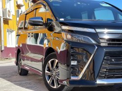 TOYOTA VOXY ZS KIRAMEKI II 2019