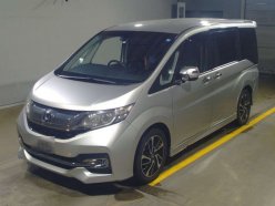 HONDA STEPWGN COOL SPIRIT 8-SEATERS 2015