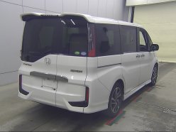 HONDA STEPWGN COOL SPIRIT 7-SEATERS 2015