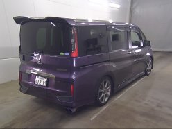 HONDA STEPWGN COOL SPIRIT 8-SEATERS 2015