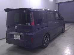 HONDA STEPWGN COOL SPIRIT 8-SEATERS 2015