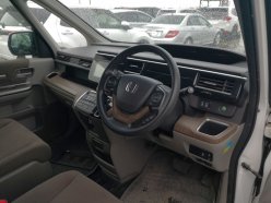HONDA STEPWGN G EX 8 Seaters 2015