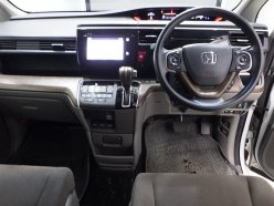 HONDA STEPWGN G EX 8 Seaters 2015