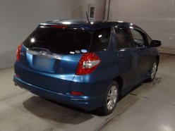 HONDA FIT SHUTTLE 15X L Package 4WD 2011