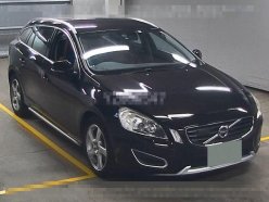VOLVO V60 LIMITED 2013