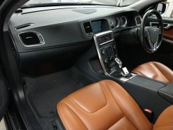 VOLVO V60 LIMITED 2013
