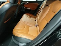VOLVO V60 LIMITED 2013