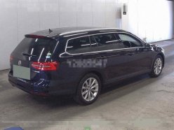 VOLKSWAGEN PASSAT VARIANT VOYA-JU 2015