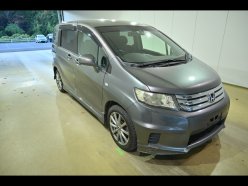 HONDA FREED SPIKE G AERO 2011