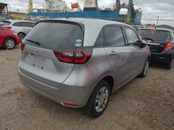 HONDA FIT Basic 4WD 2020