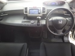 HONDA FREED SPIKE G Aero 2011