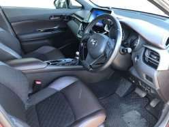 TOYOTA C-HR G-T 4WD 2016