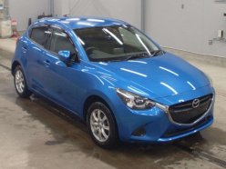 MAZDA DEMIO 13S 4WD 2015