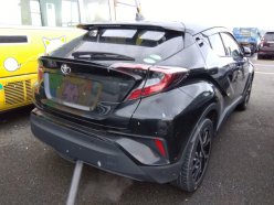 TOYOTA C-HR G-T 4WD 2016