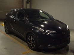 TOYOTA C-HR G-T 4WD 2016