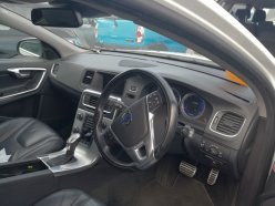 VOLVO V60 1.6 T4 R-Design 2012