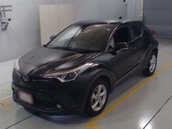 TOYOTA C-HR S-T 4WD 2016