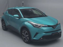 TOYOTA C-HR G-T 4WD 2016