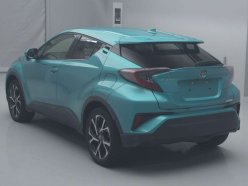 TOYOTA C-HR G-T 4WD 2016