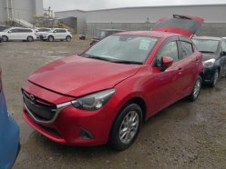 MAZDA DEMIO 13S Touring 4WD 2016