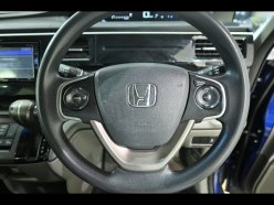 HONDA STEPWGN G 8-SEATERS 2015