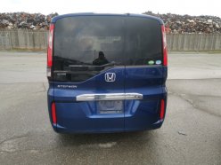 HONDA STEPWGN G 8-SEATERS 2015