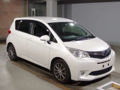 SUBARU TREZIA 1.3i-L 2013