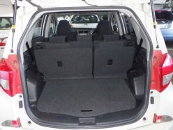 SUBARU TREZIA 1.3i-L 2013