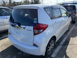 SUBARU TREZIA 1.3i-L 2013