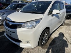 SUBARU TREZIA 1.3i-L 2013