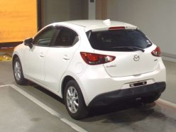 MAZDA DEMIO 13 S 2015