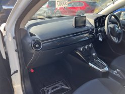MAZDA DEMIO 13 S 2015