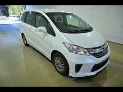 HONDA FREED G Premium Edition 7seats 2015