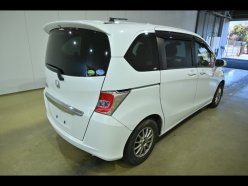 HONDA FREED G Premium Edition 7seats 2015