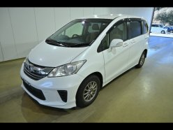 HONDA FREED G Premium Edition 7seats 2015
