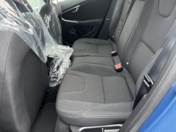 VOLVO V40 T3 2015